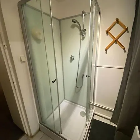 Maisonnette De A 2 Kms Du Centre * Angoulême